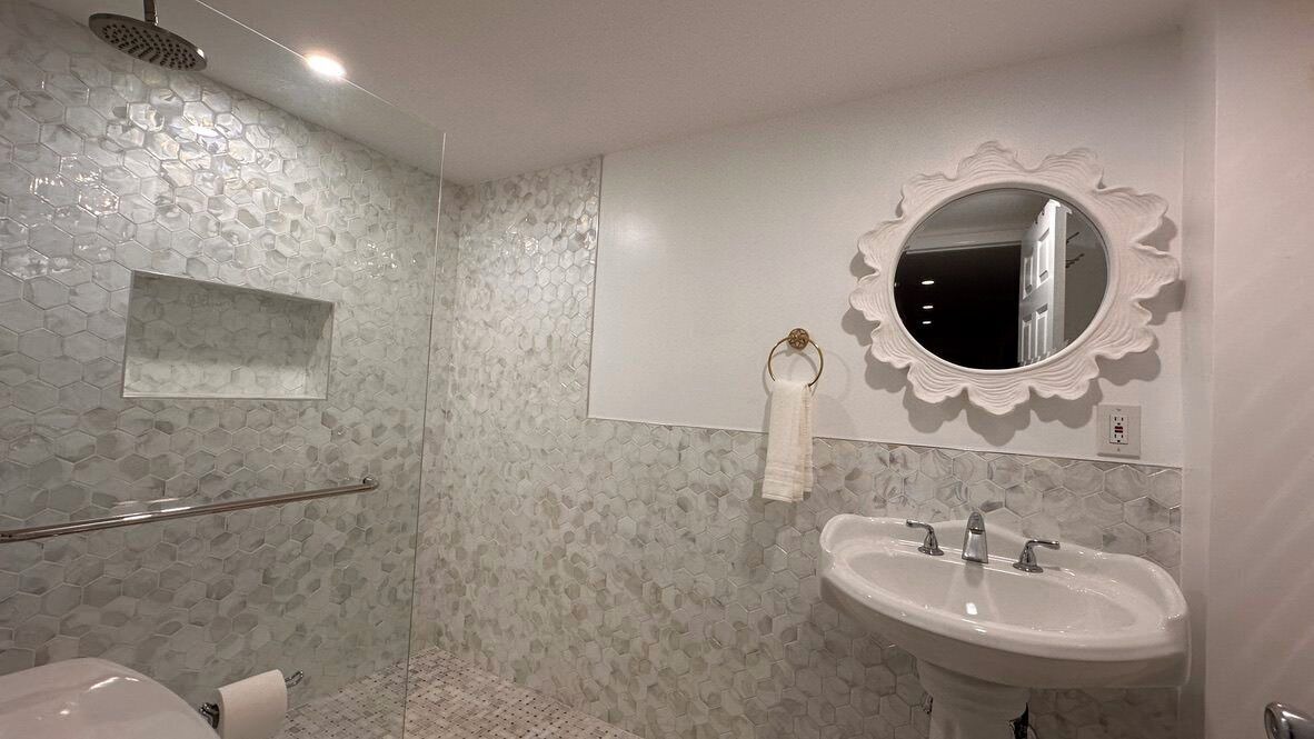 Photo of Bathroom in Allapattah