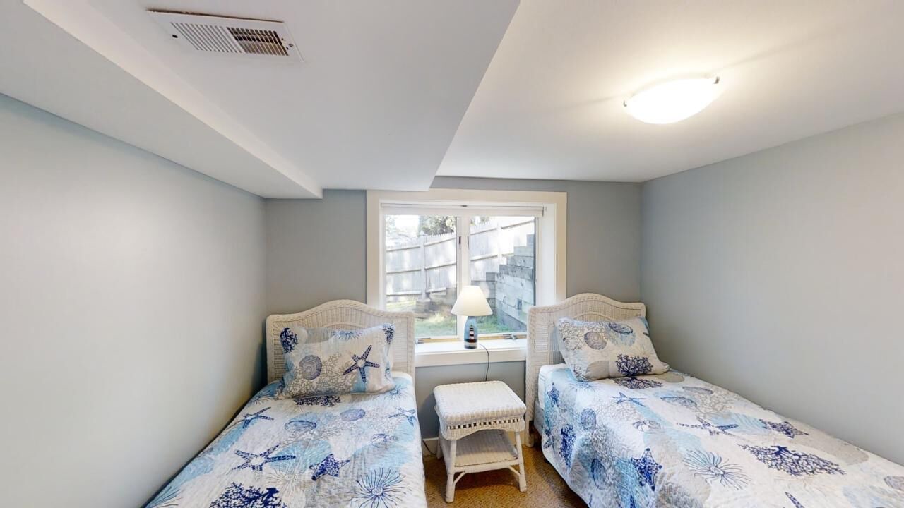 Photo of Bedroom in Yarmouth Port