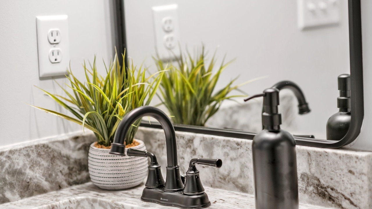Photo of Bathroom in Cottage Line