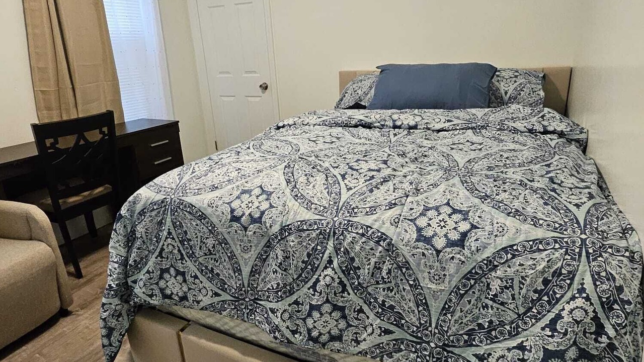 Photo of Bedroom in Lower Vailsburg
