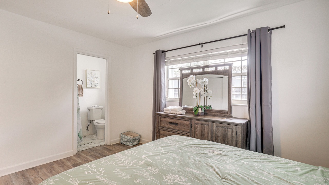 Photo of Bedroom in Highland Garden