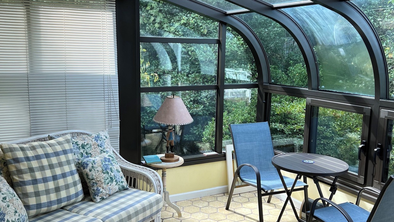 Photo of Livingroom in Wardour
