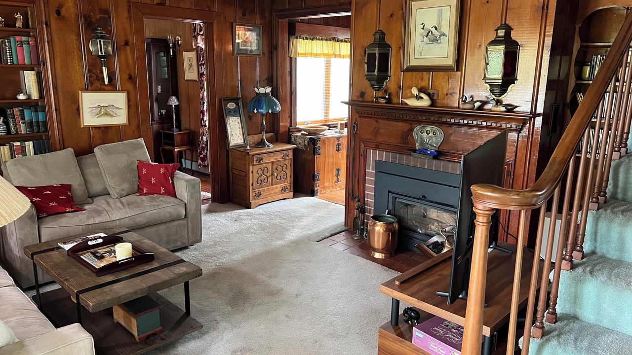 Photo of Livingroom in Wardour