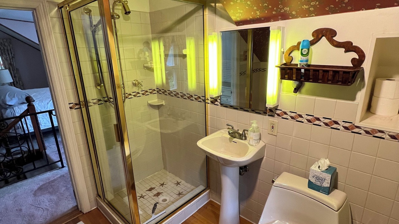 Photo of Bathroom in Wardour