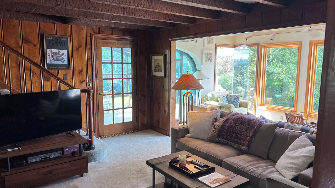 Photo of Livingroom in Wardour