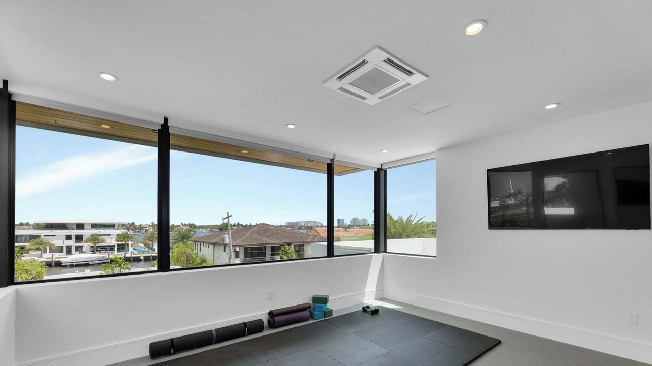 Photo of Outdoor in Lauderdale Harbours
