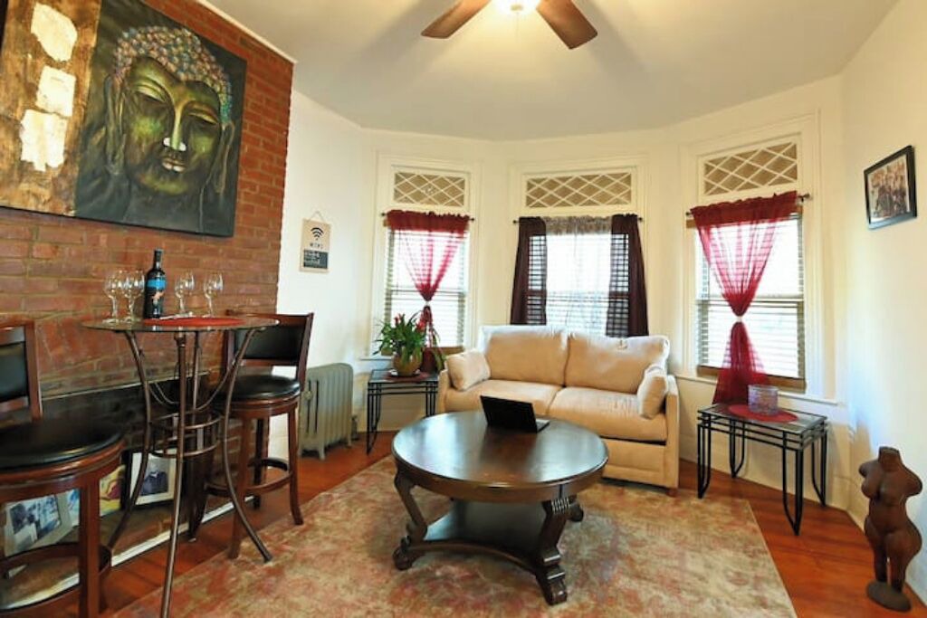 Photo of Livingroom in Jersey City