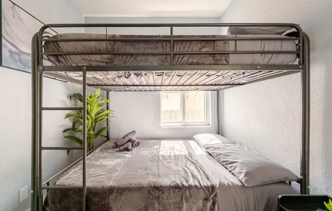 Photo of Bedroom in Allapattah