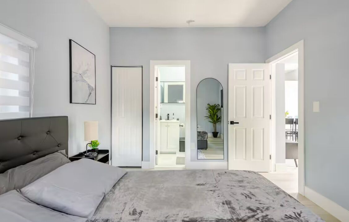 Photo of Bedroom in Allapattah