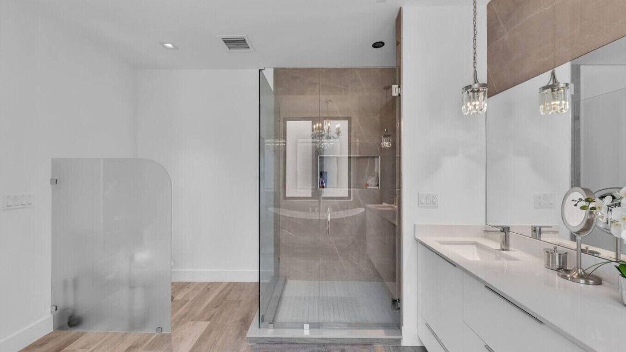 Photo of Bathroom in Colee Hammock