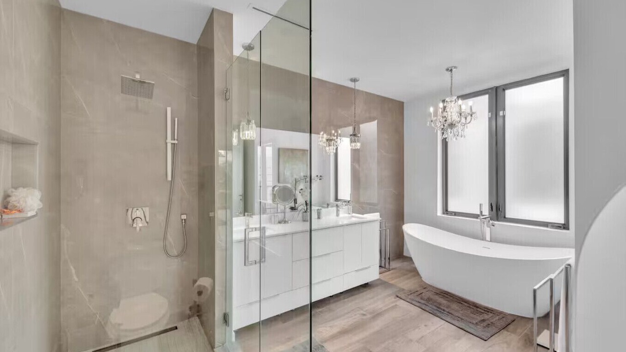 Photo of Bathroom in Colee Hammock
