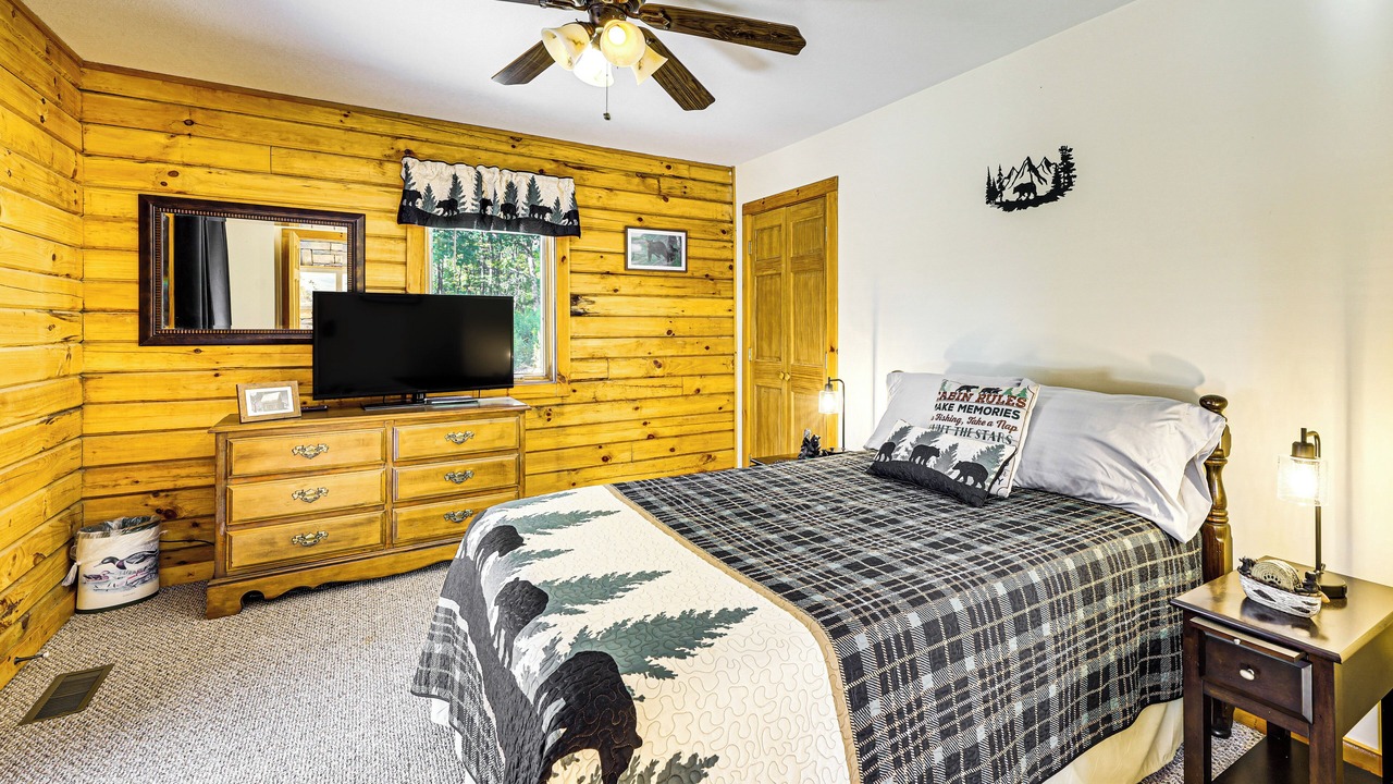 Photo of Bedroom in Mace
