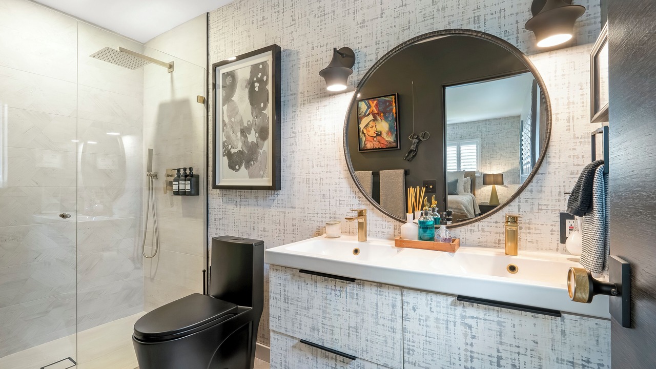 Photo of Bathroom in Central Corals