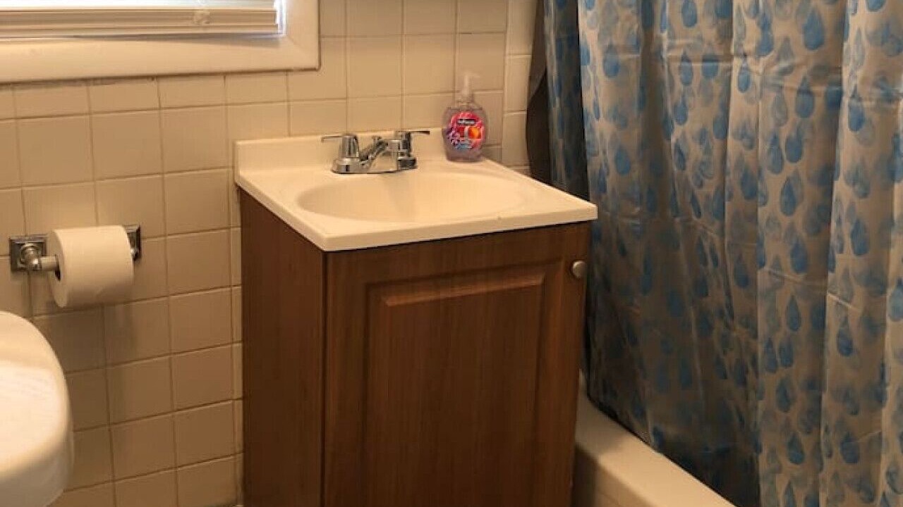 Photo of Bathroom in Linden