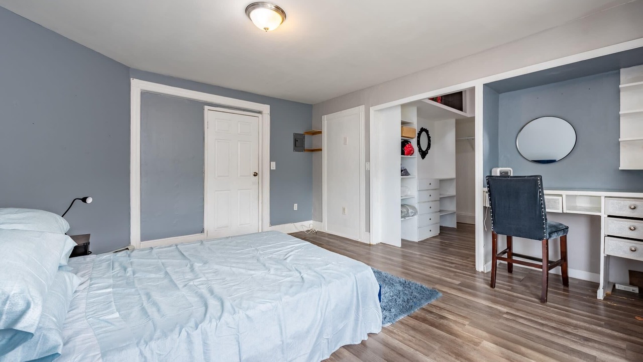 Photo of Bedroom in Forest Hill