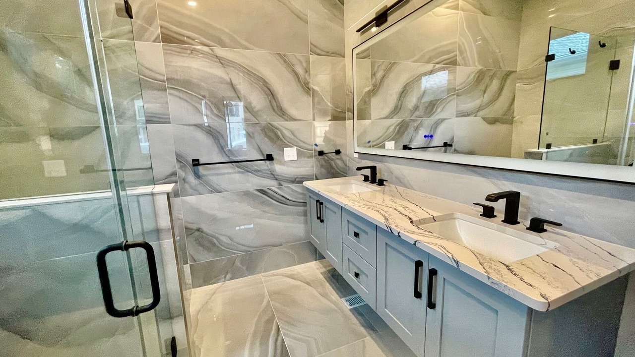 Photo of Bathroom in Country Club Estates