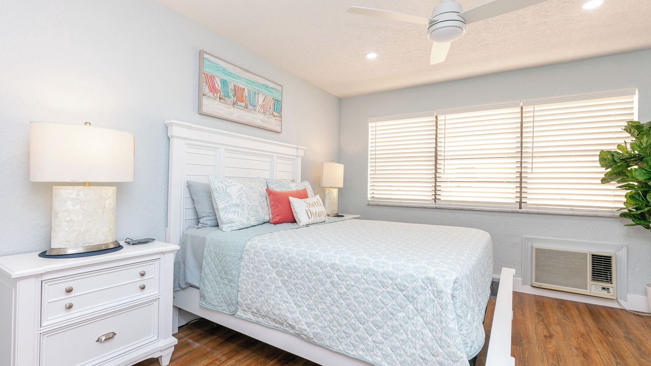 Photo of Bedroom in Hollywood