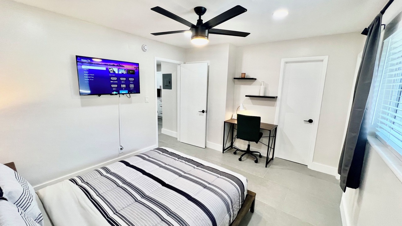 Photo of Bedroom in Lake Ridge
