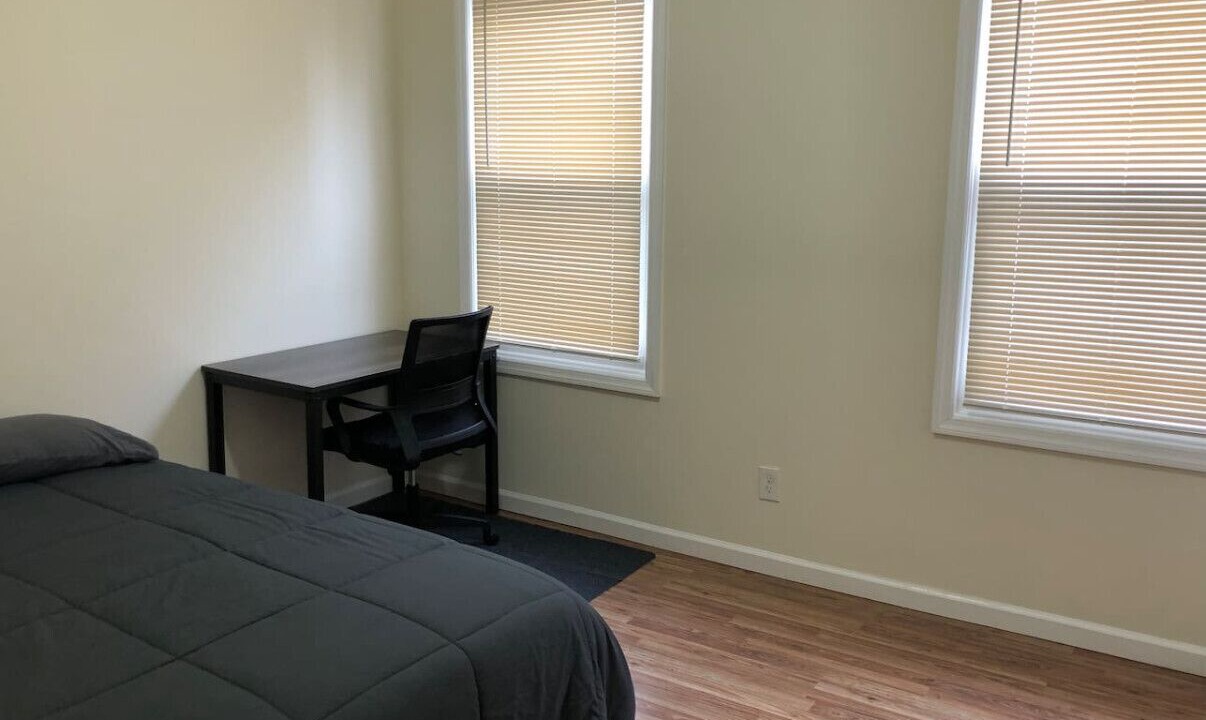 Photo of Bedroom in Weequahic