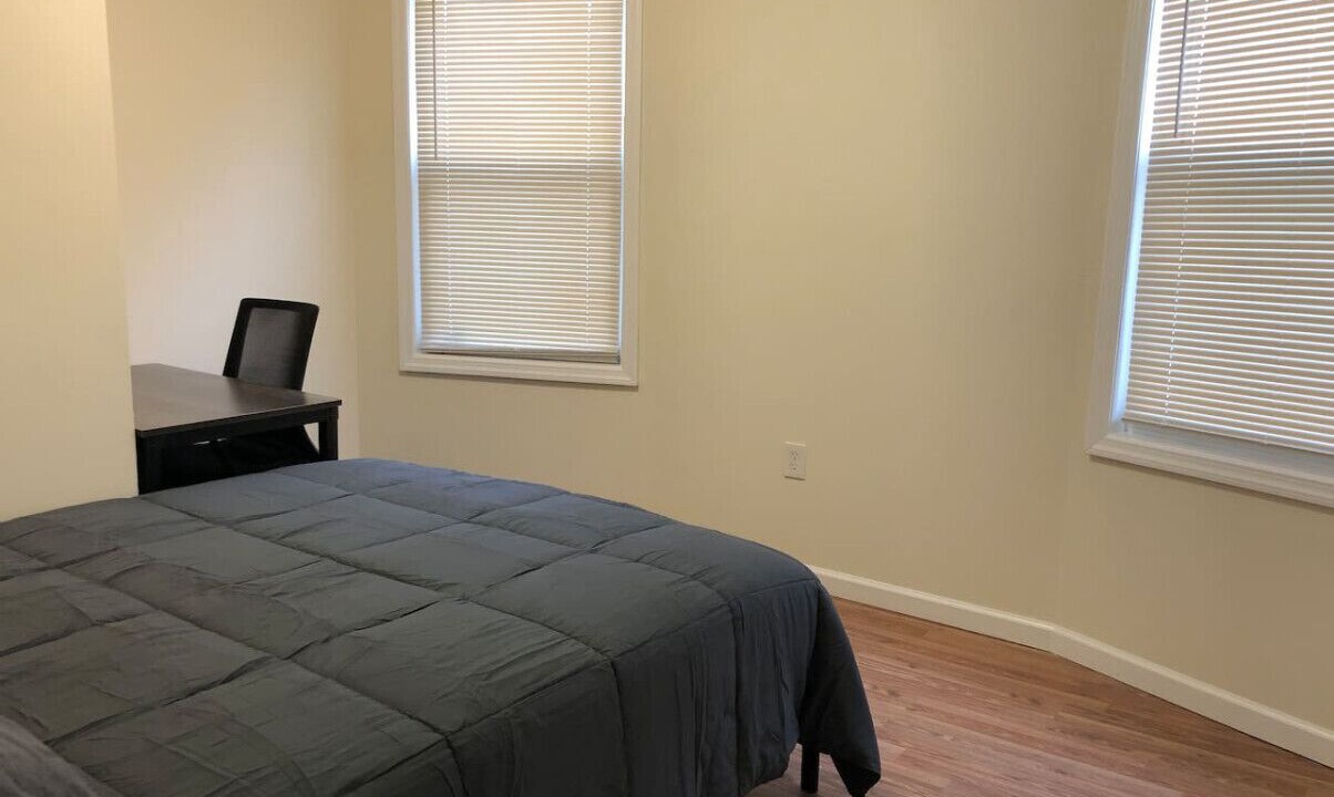 Photo of Bedroom in Weequahic