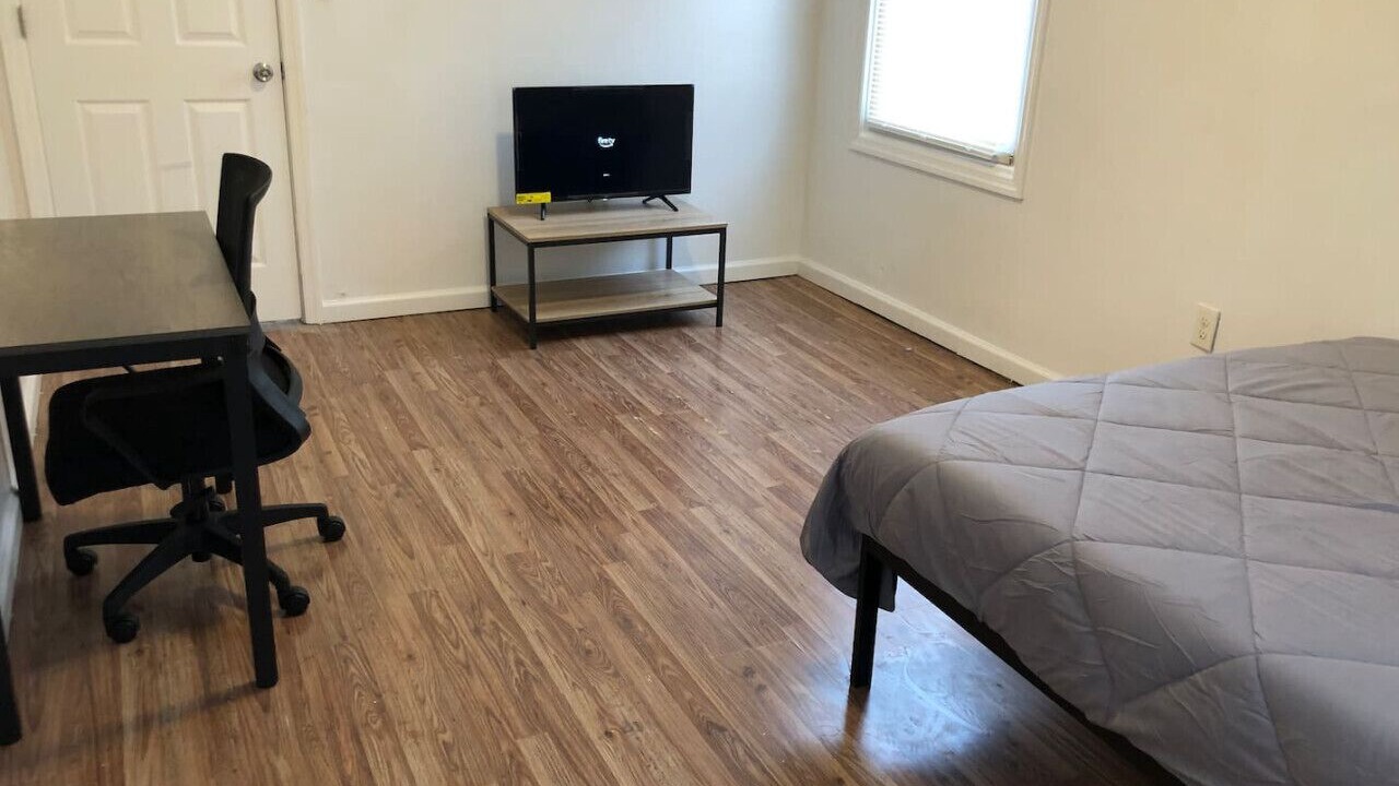 Photo of Bedroom in Weequahic