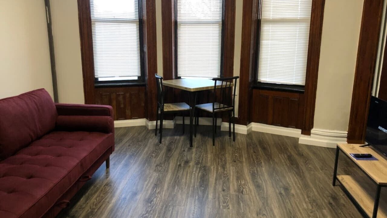 Photo of Livingroom in Union City