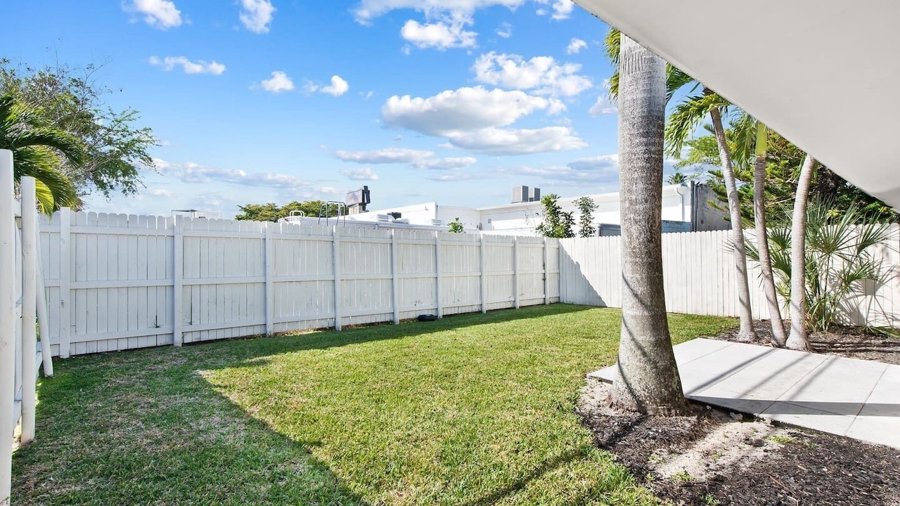 Photo of Outdoor in Coral Ridge