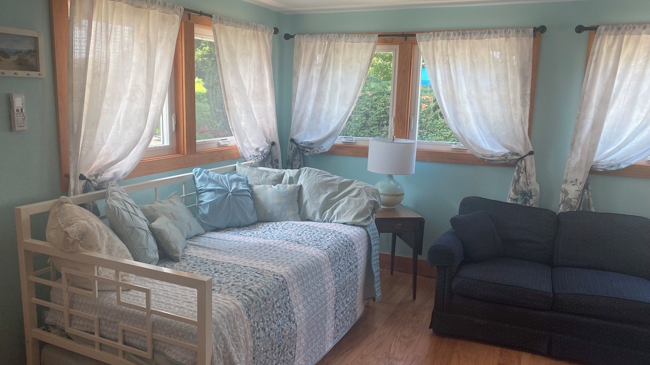 Photo of Livingroom in Earlville