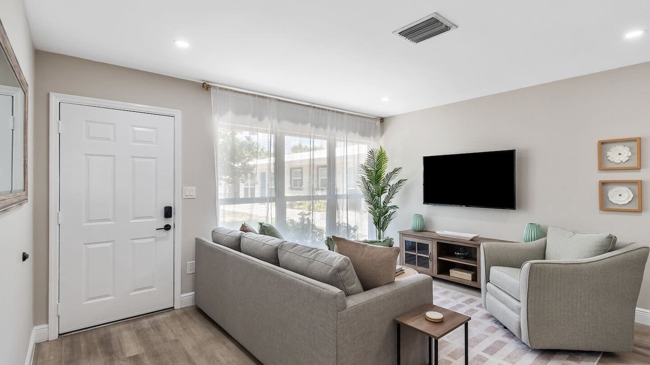 Photo of Livingroom in Coral Ridge