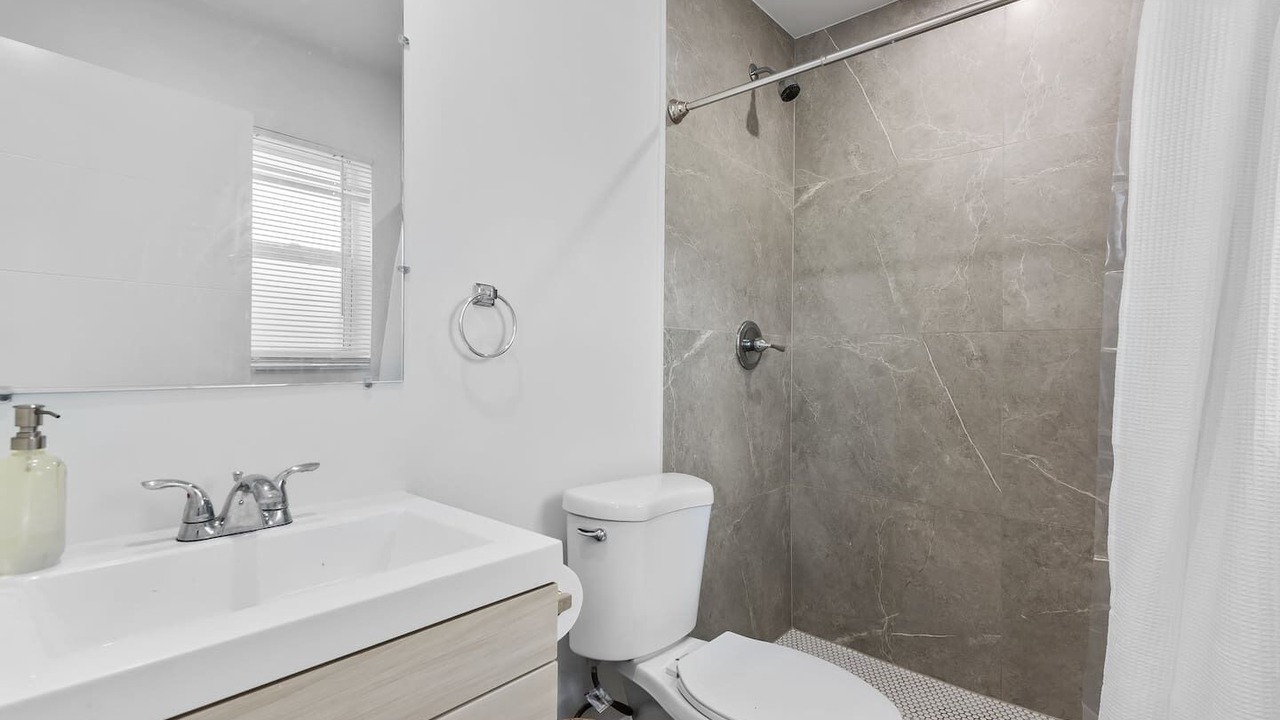 Photo of Bathroom in Coral Ridge