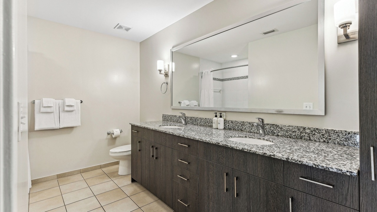 Photo of Bathroom in Park East