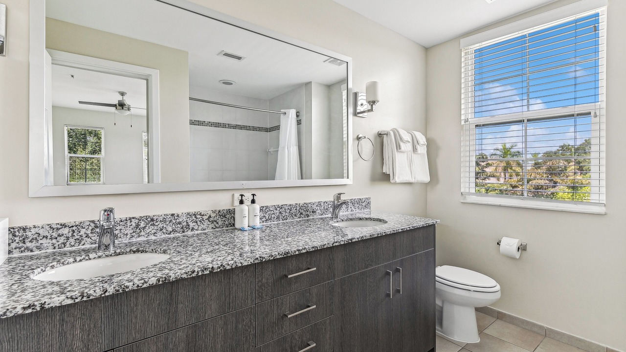 Photo of Bathroom in Park East