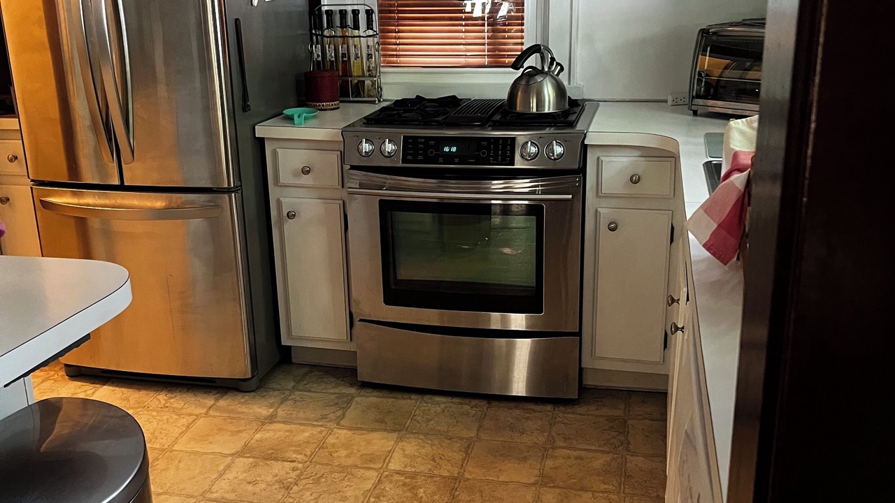 Photo of Kitchen in Buckingham Lake - Crestwood