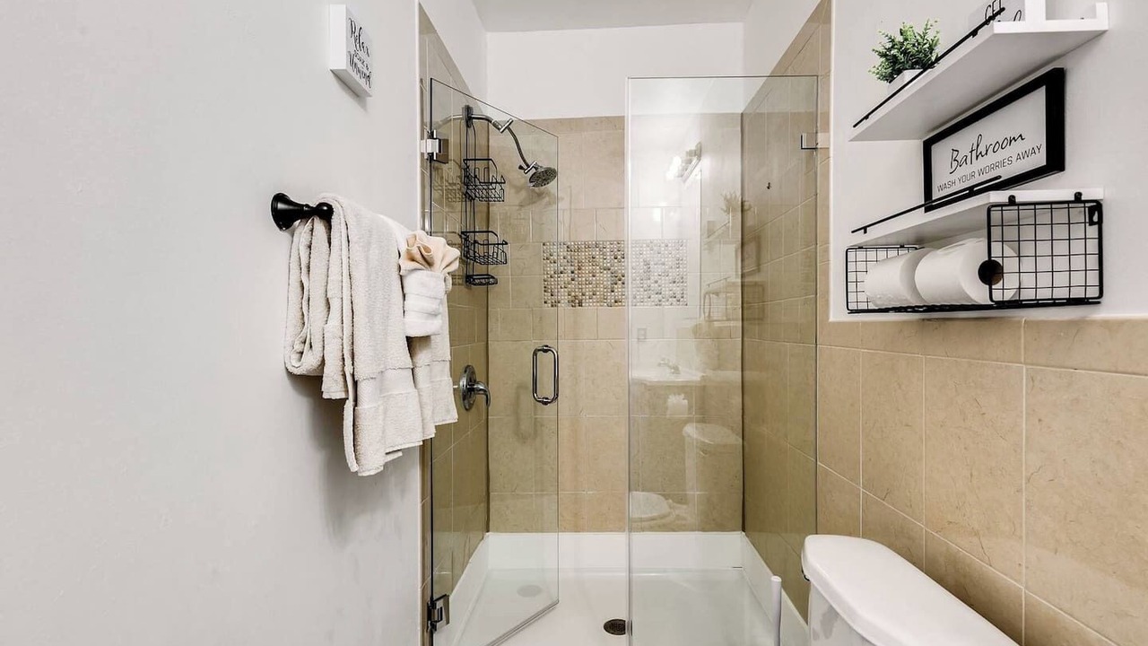 Photo of Bathroom in Royal Poinciana