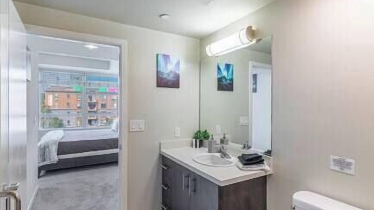 Photo of Bathroom in Downtown Los Angeles