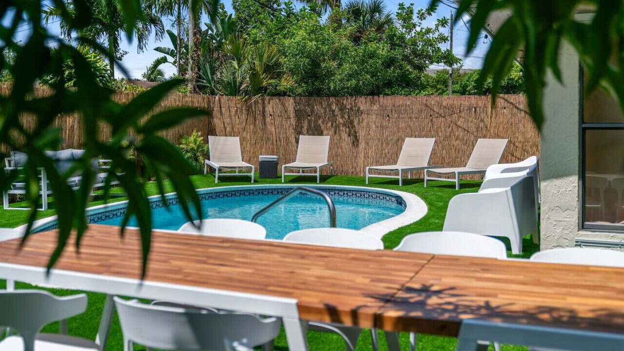 Photo of Outdoor in Hallandale Beach