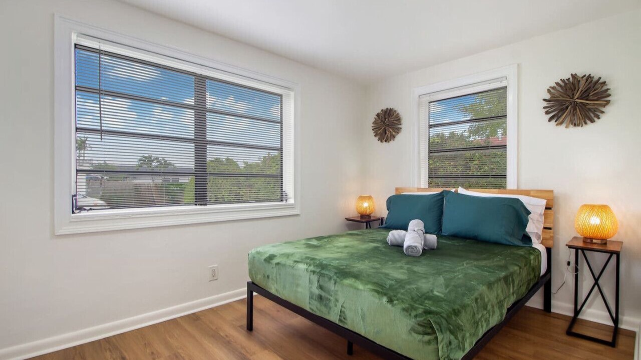 Photo of Bedroom in Hallandale Beach