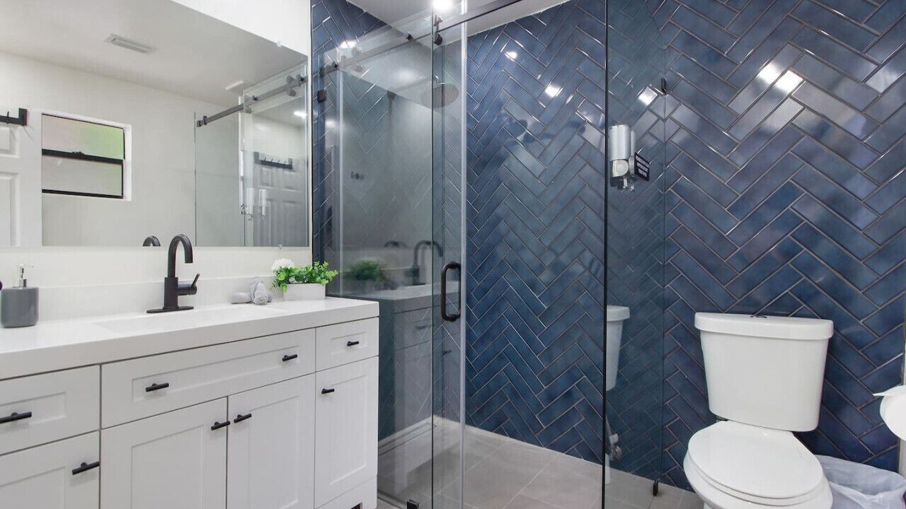 Photo of Bathroom in Hallandale Beach