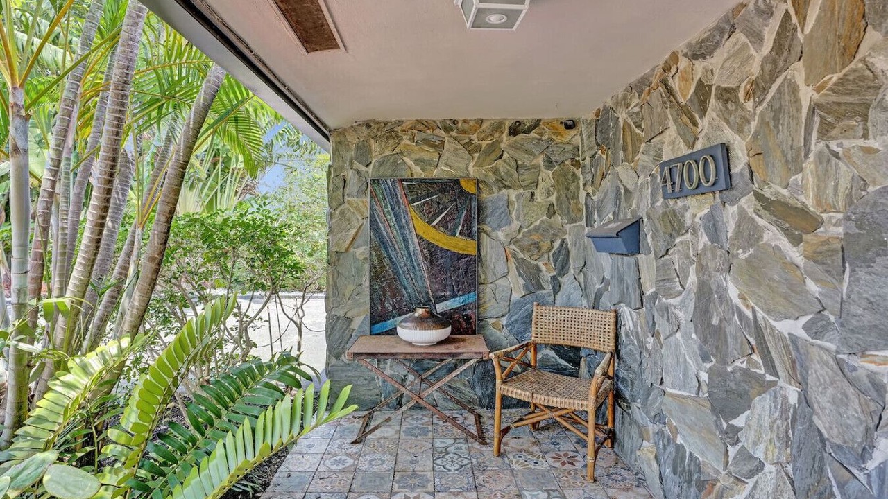 Photo of Patio Balcony in North Corals