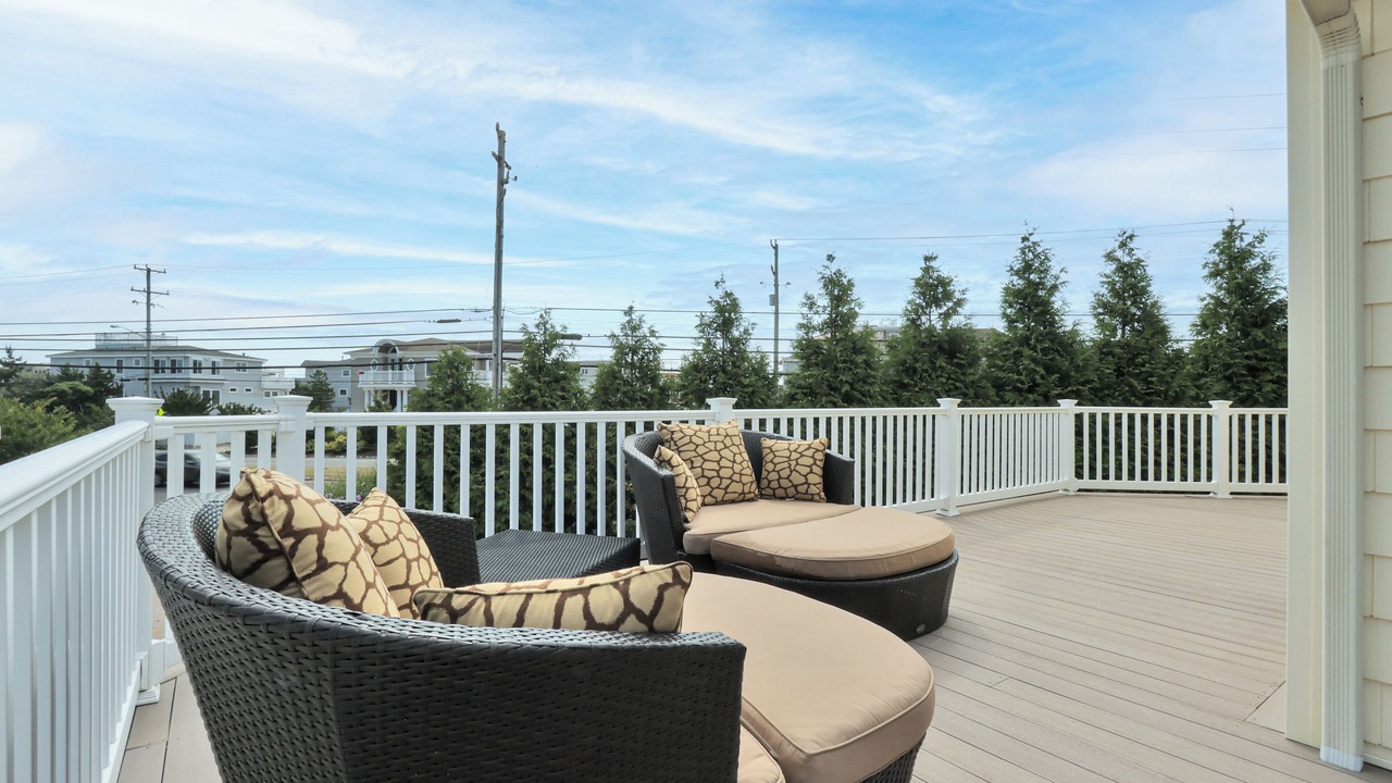 Photo of Patio Balcony in Loveladies