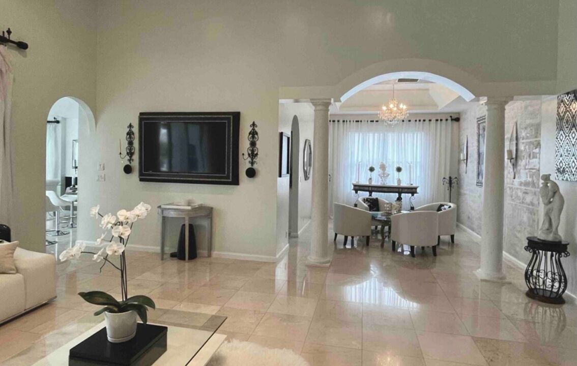 Photo of Livingroom in Coral Springs