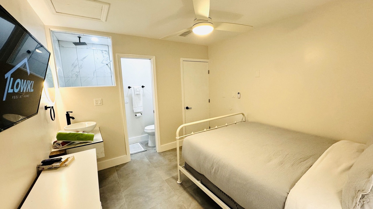 Photo of Bedroom in Lake Ridge