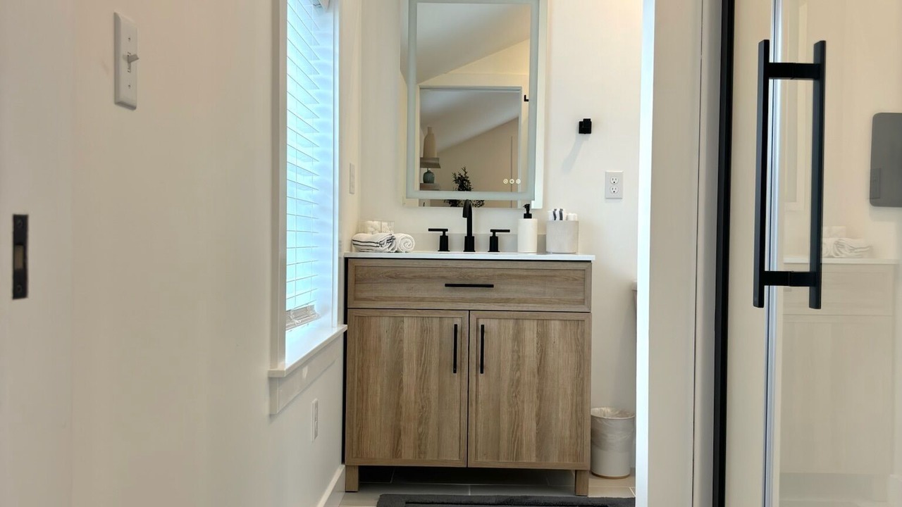 Photo of Bathroom in Franklin Springs