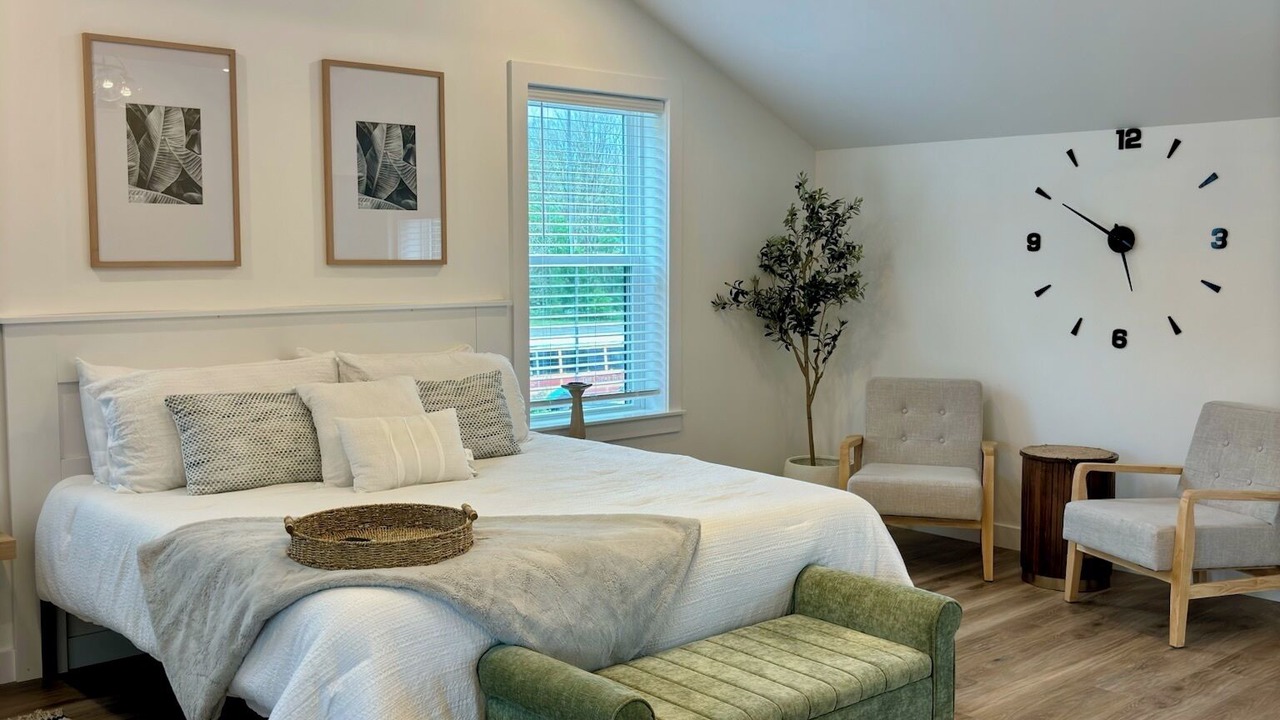 Photo of Bedroom in Franklin Springs