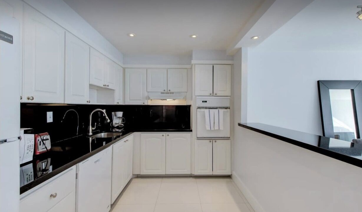 Photo of Kitchen in Golden Beach