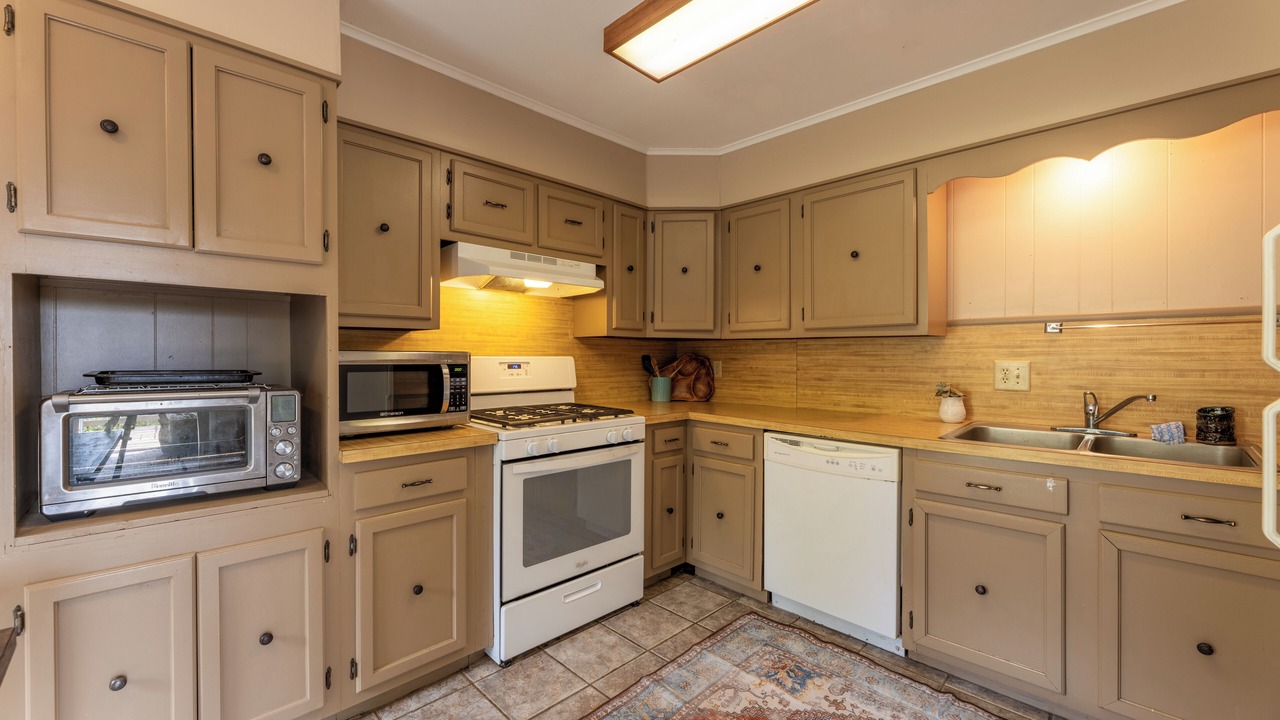 Photo of Kitchen in Edray