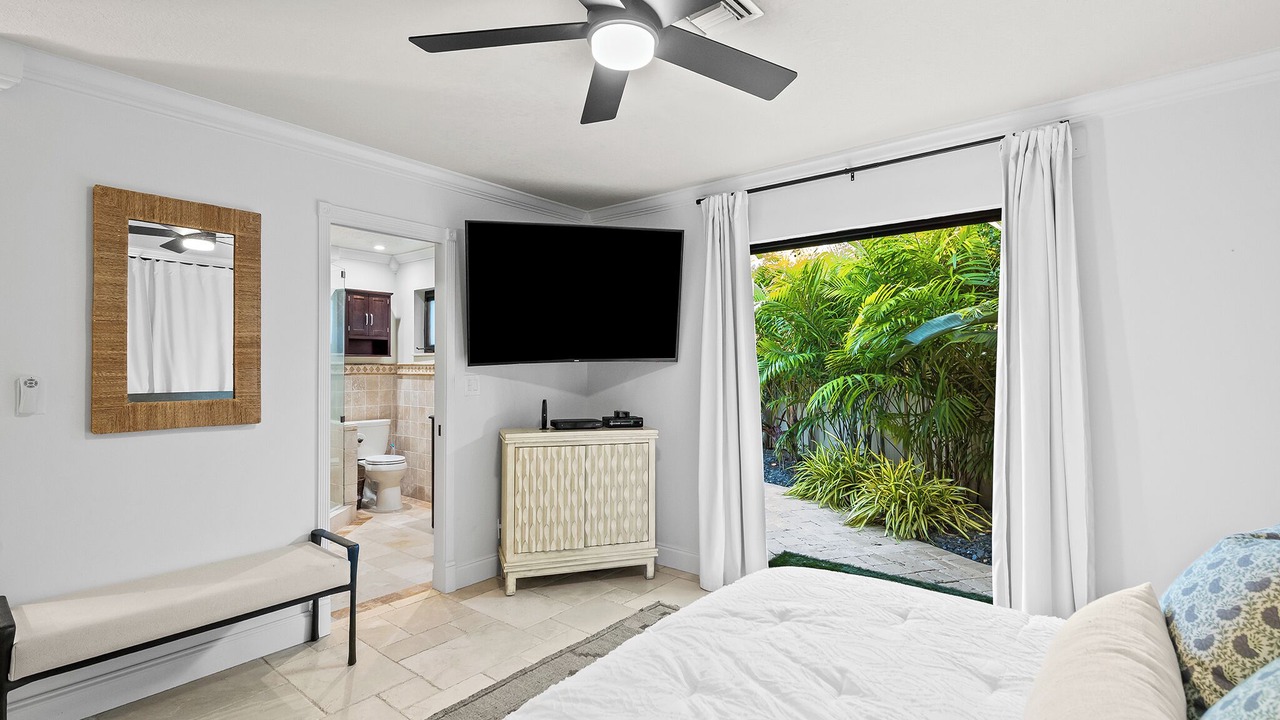 Photo of Bedroom in Coral Ridge Isles