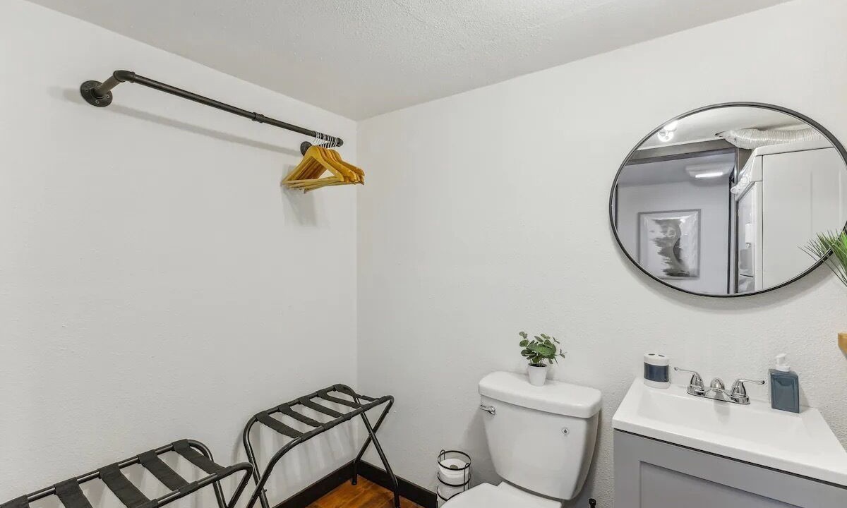 Photo of Bathroom in Lakeside