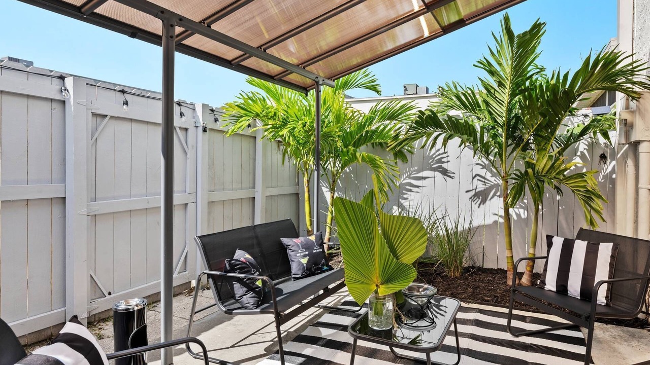 Photo of Patio Balcony in Lauderdale Lakes