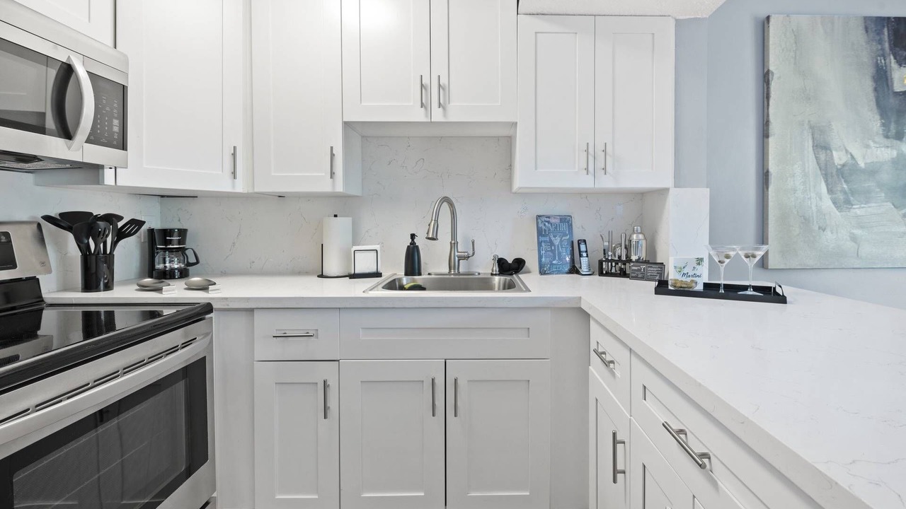 Photo of Kitchen in Lauderdale Lakes